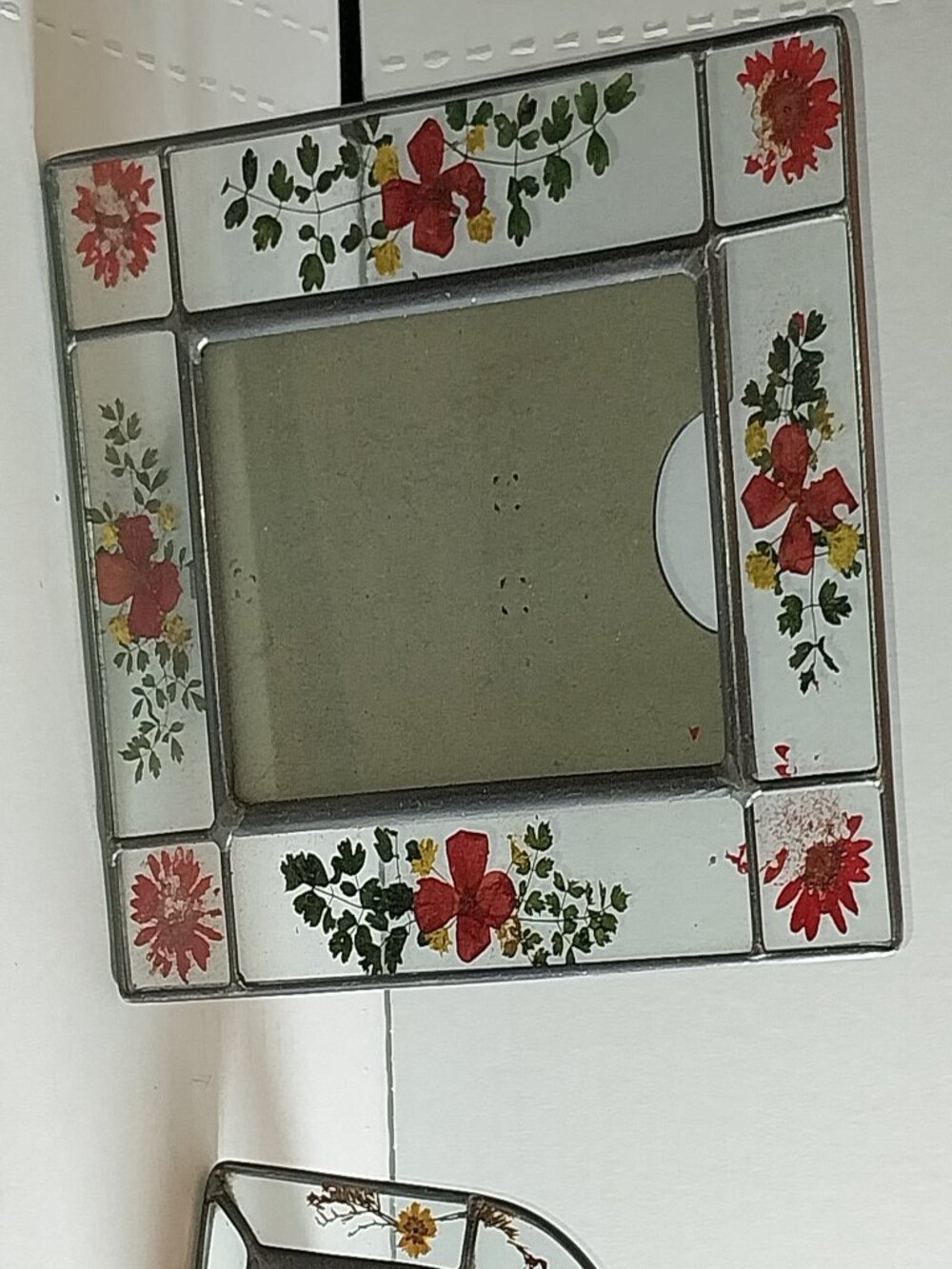 2 Vintage Pressed Flower Leaded Glass Photo Picture Frames